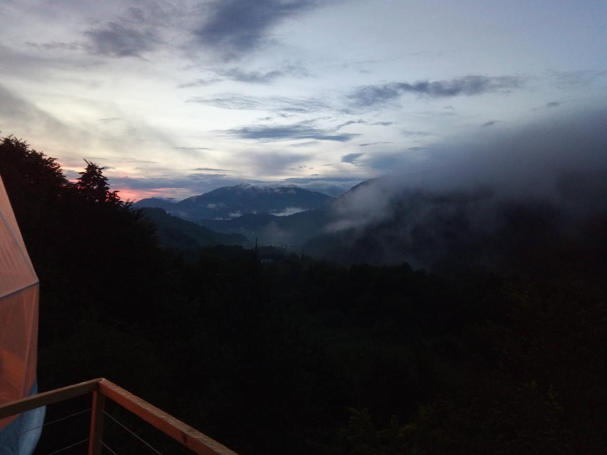 Hotel Glamping Georgia Krikhi Ambrolauri Exterior foto